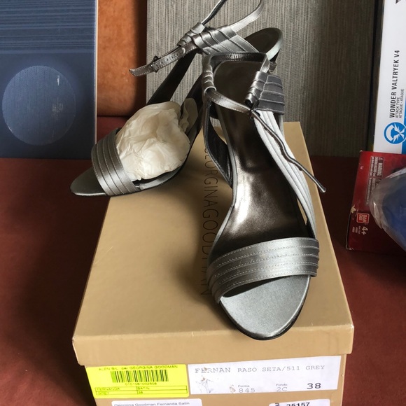 Sandals - Picture 2 of 3